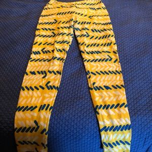 OS LULAROE leggings, gently used